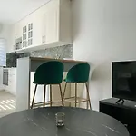 Our Charming House بورتيماو