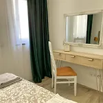 شقة Our Charming House