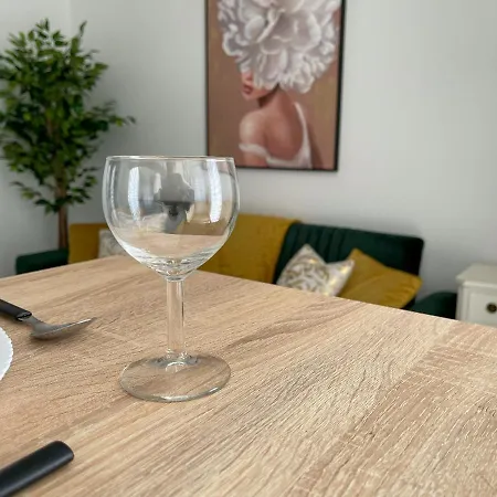 Our Charming House דירה פורטימאו