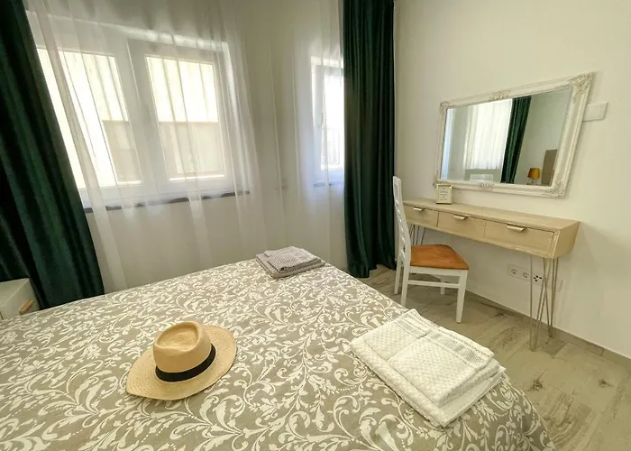 Our Charming House Apartament