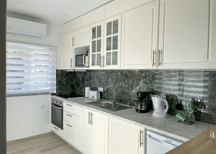 Apartament Our Charming House *