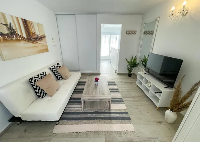 Apartament Our Charming House *